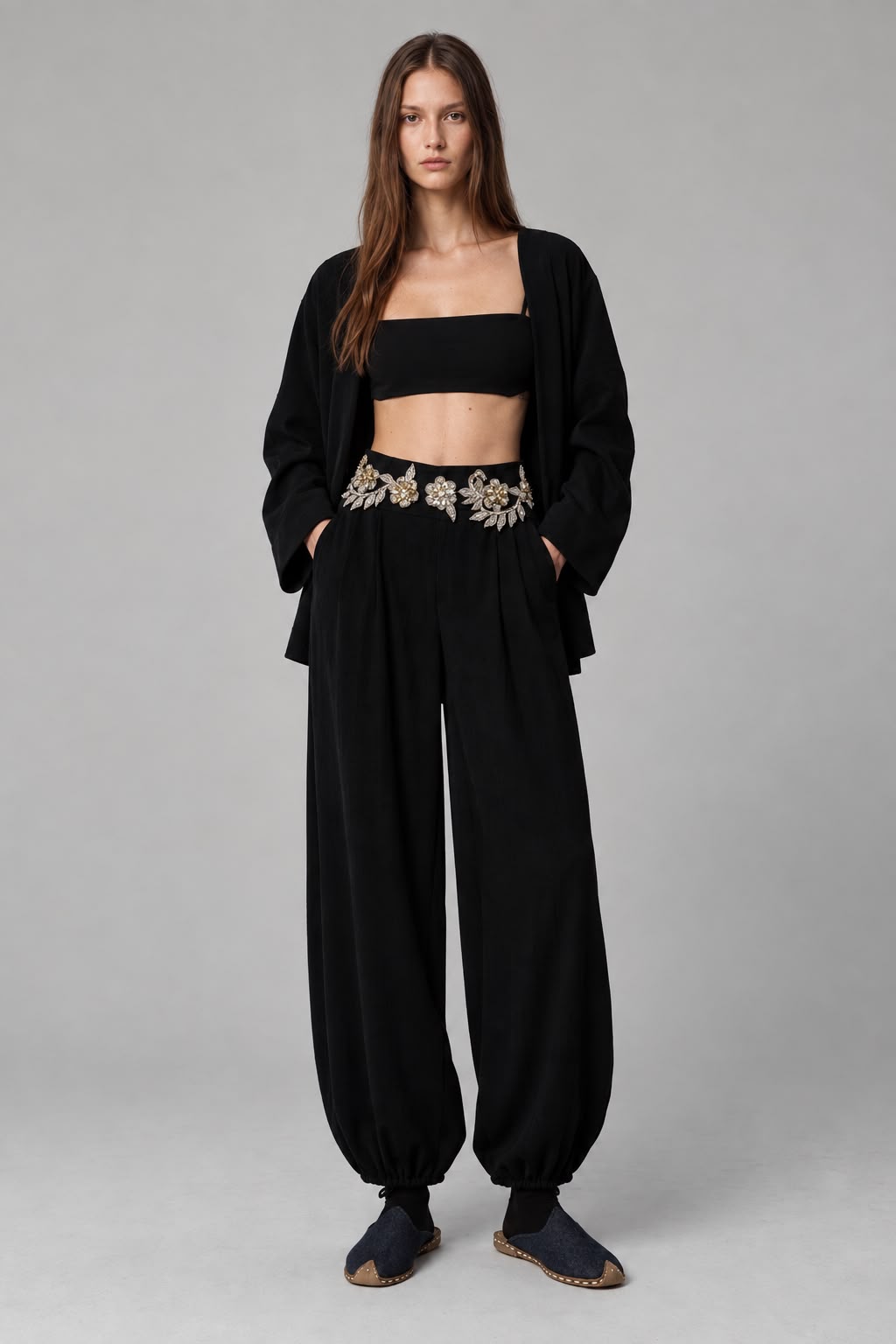 rtw033-black-pants-model