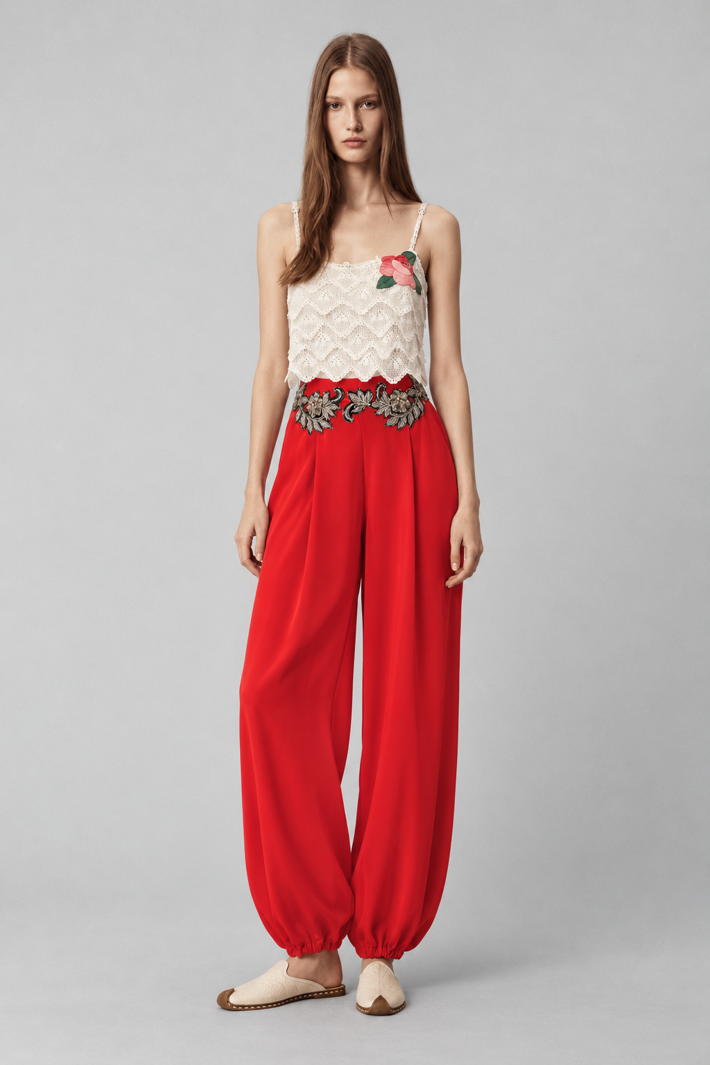 Rose Appliqué Zigzag Scalloped Cami Top-model.jpg
