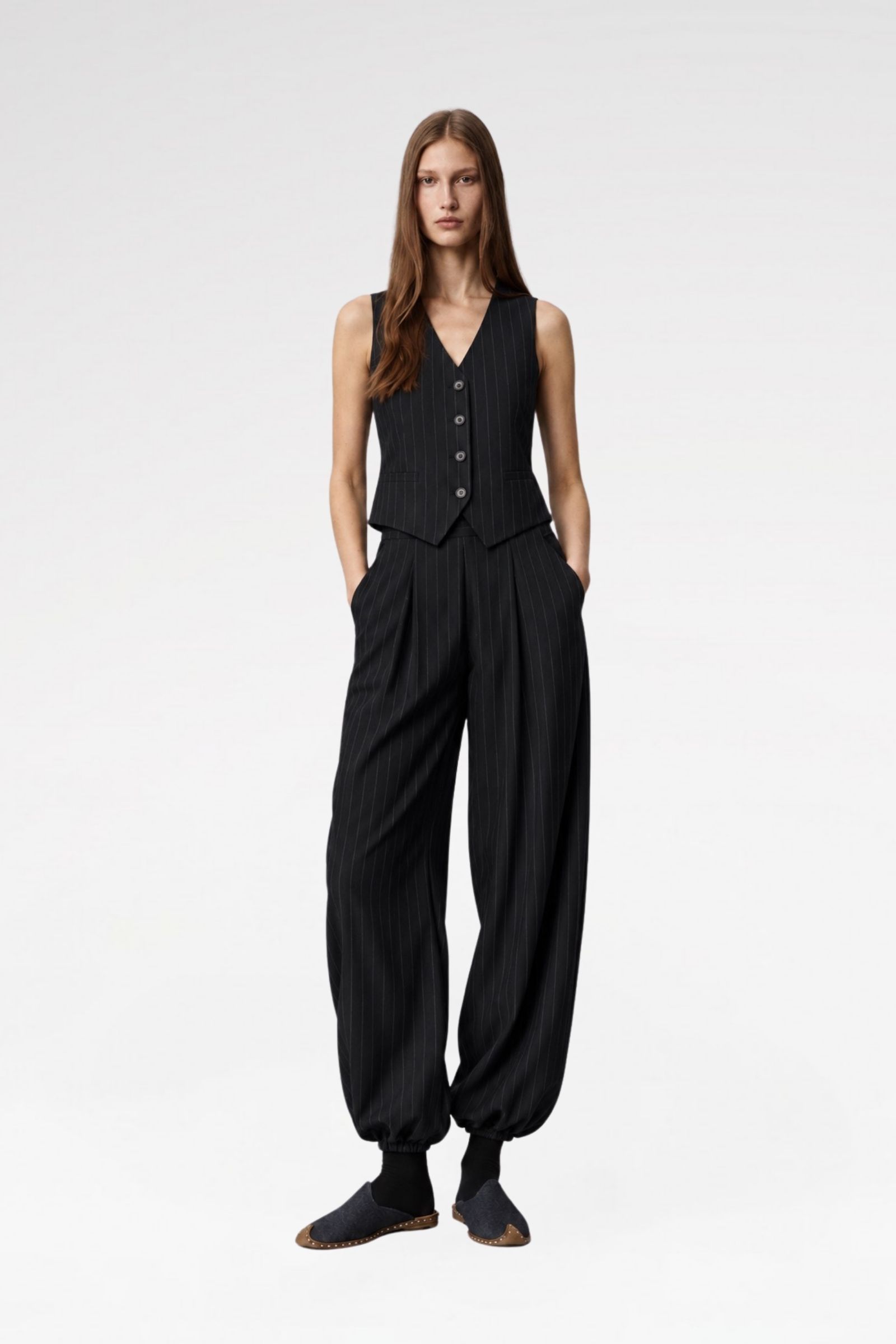rtw35-striped-vest-model