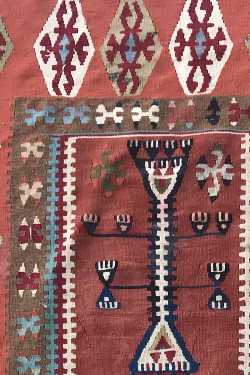 Nura Kilim