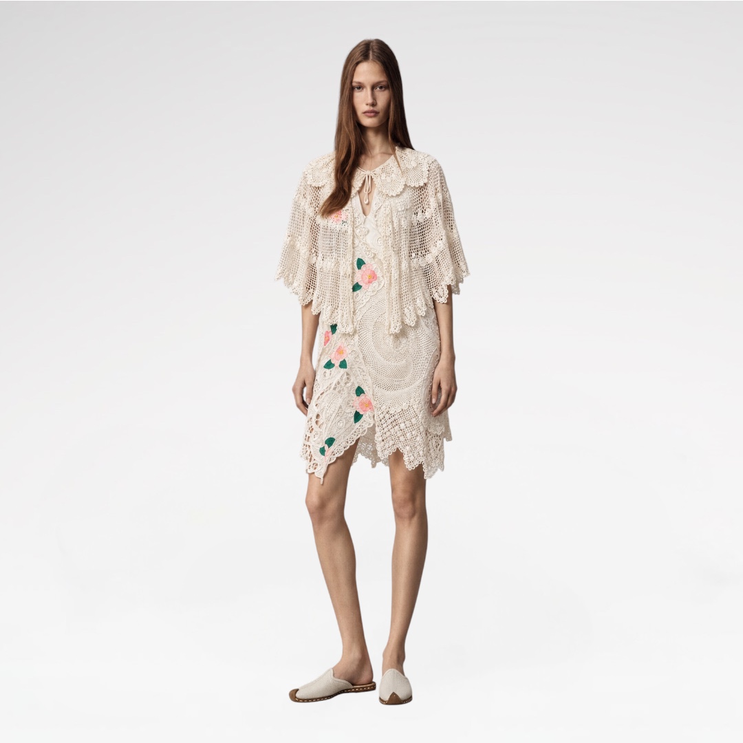oak25-lace-tunic-model-2
