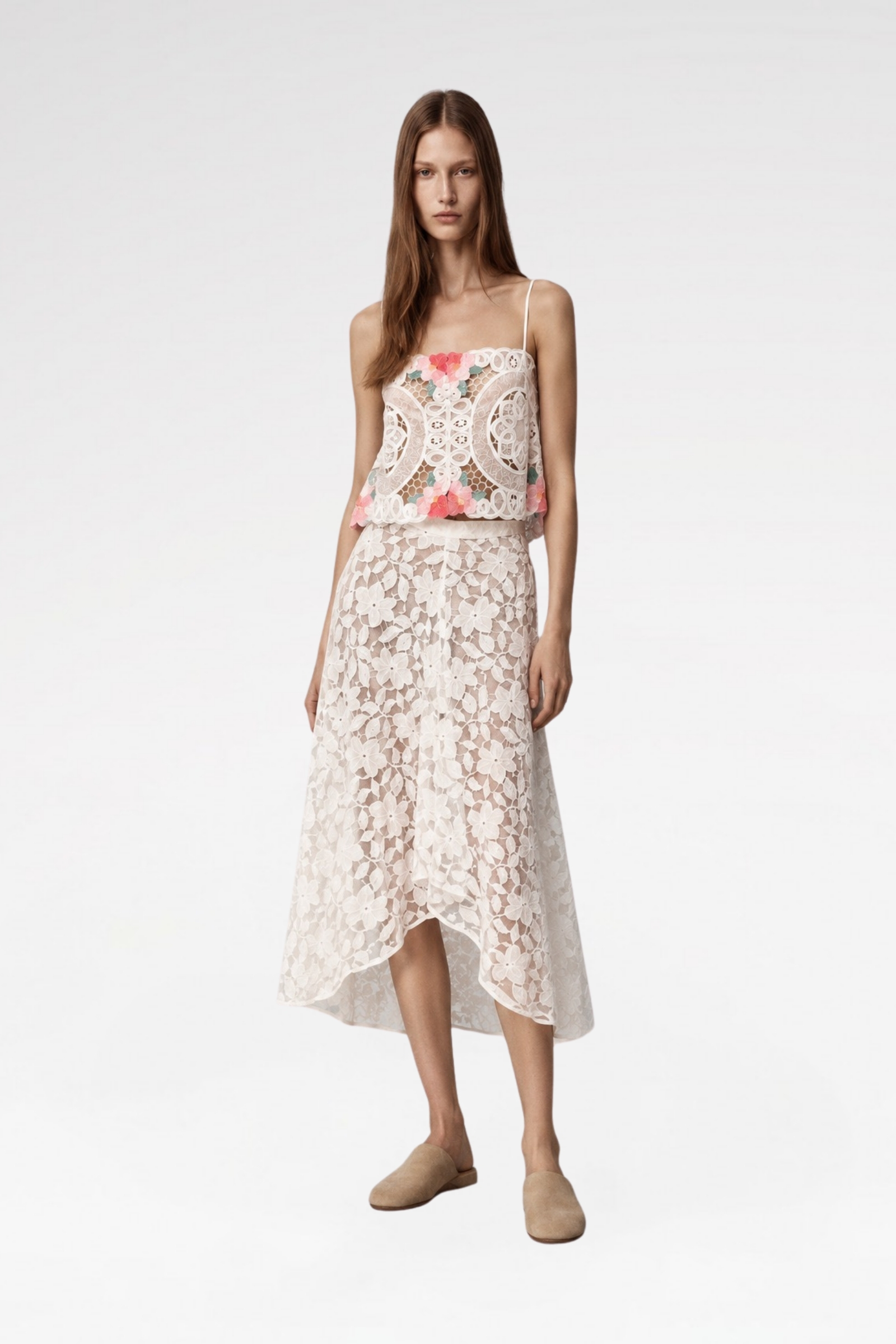 oak95-Guipure-Lace-Button-Front-Cami-Top-model