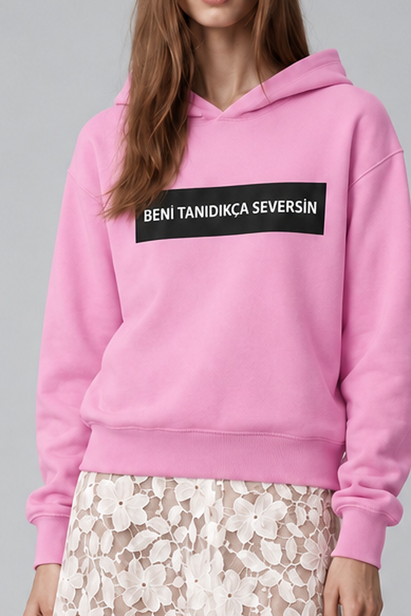 beni-tanidikca-seversin-sweatshirt-1-3-yakin