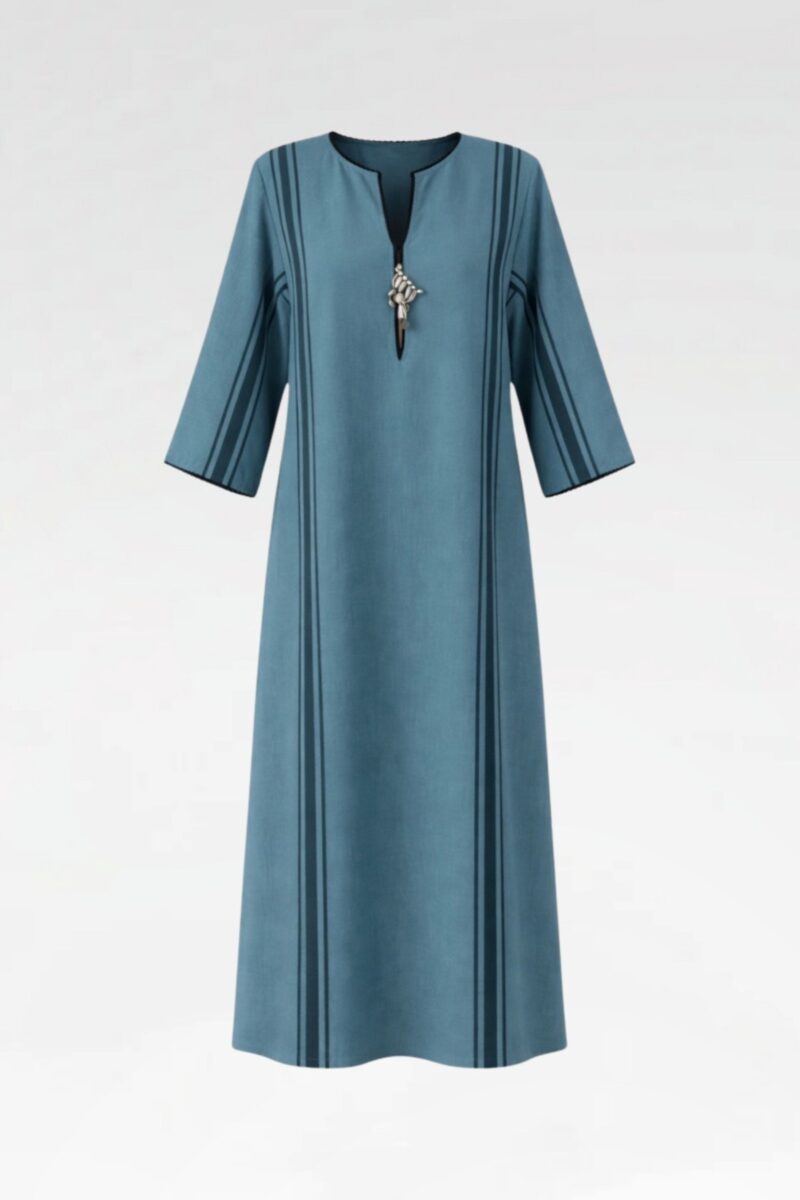 Kaftan with Handcrafted Brooch